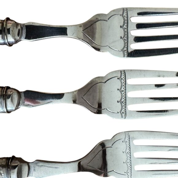 Vintage Fish Seafood Cutlery Set With Lined Box 6 Knives 6 Forks Etched Details - Picture 7 of 16